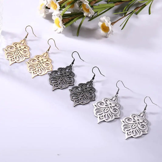 Skyrim Vintage Flower Earrings - Elegant Black Gold Dangle Earrings for Women and Girls