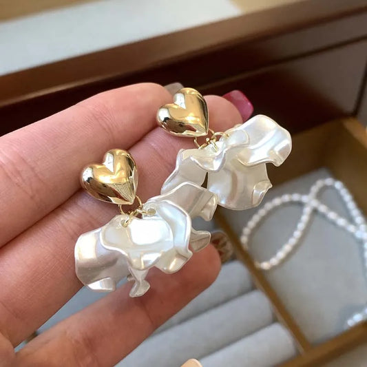 Vintage White Heart Shell Flower Drop Earrings – Elegant Wedding Jewelry Gift for Women