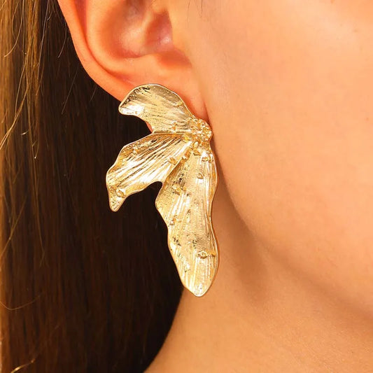 Exaggerated Personality Metal Geometric Leaf Stud Earrings for Women - Irregular Wrinkled Texture Party Jewelry Gift