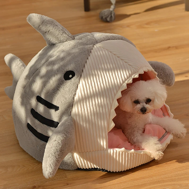 Enclosed Warm Cat Bed - Cozy Portable Cat House for Sweet Kittens