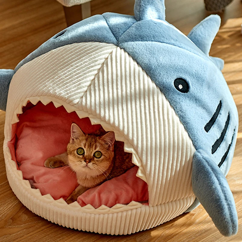 Enclosed Warm Cat Bed - Cozy Portable Cat House for Sweet Kittens