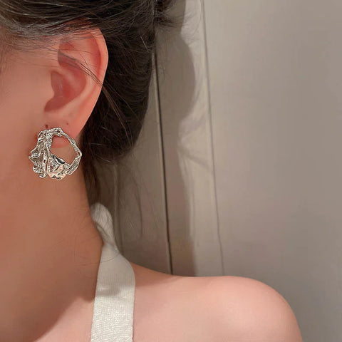 Simple Fashion Gold Color Irregular Metal Stud Earrings for Women - Statement Jewelry for Parties and Christmas Gifts