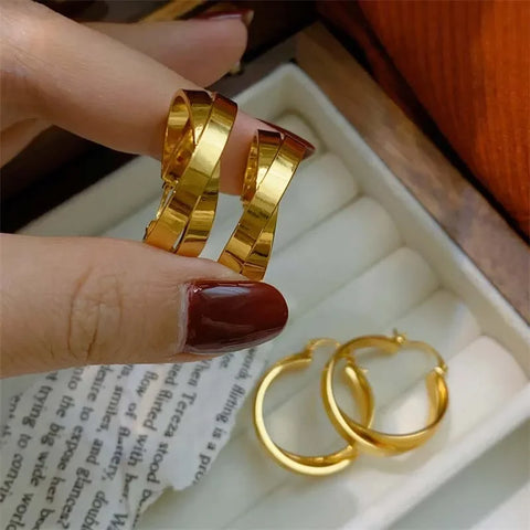 Fashion Metal Geometric Circular Hoop Earrings for Women - Punk Silver Twist C Shape Drop Earrings