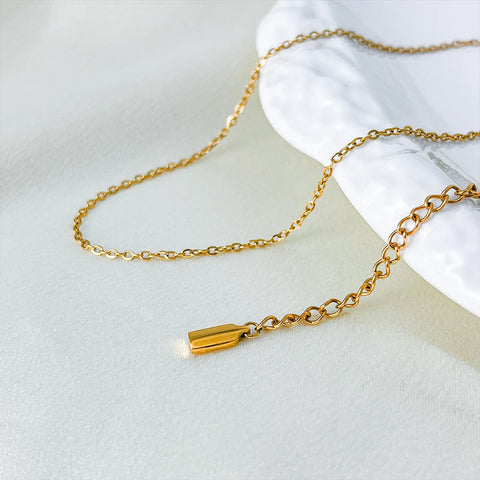 eManco Classic Fine Chain Gold-Plated Men's Necklace - Adjustable Stainless Steel with Upgraded Lobster Clasp