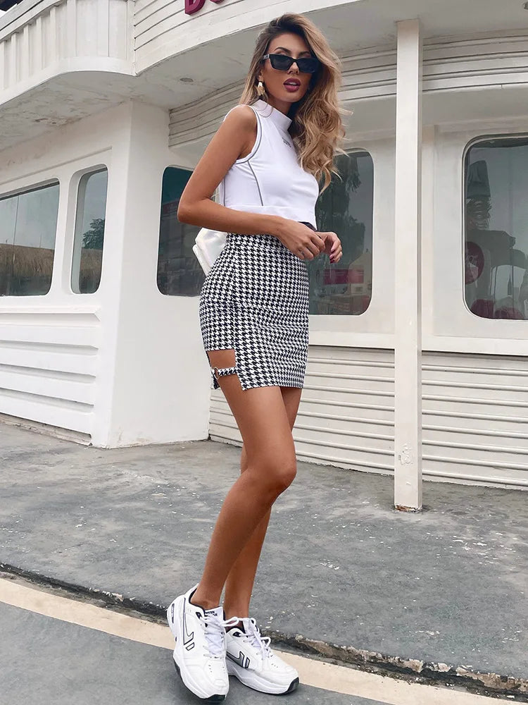 Benuynffy Black and White Houndstooth Print Skirt for Women – 2024 Summer Fashion High Waist Cut Out Bodycon Mini Skirt
