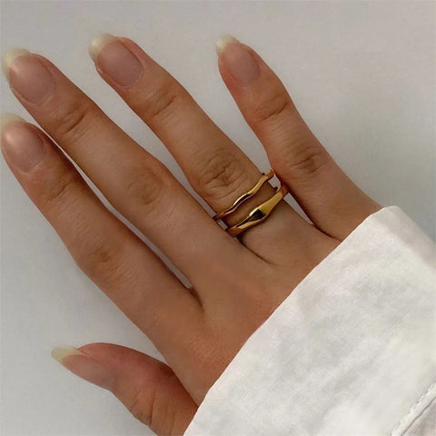 eManco Trendy Gold & Silver Irregular Wave Rings for Women and Couples