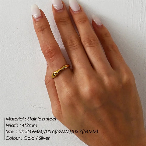 eManco Trendy Gold & Silver Irregular Wave Rings for Women and Couples