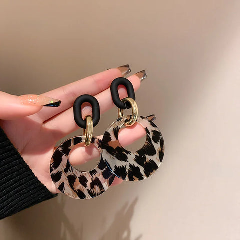 Vintage Black Leopard Print Circle Drop Earrings for Women - Trendy Acrylic Round Geometric Dangle Jewelry 2025