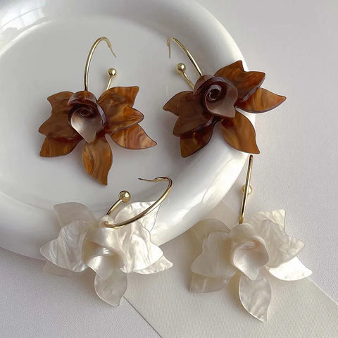 2025 Trendy Metal C-shaped Acrylic Flower Pendant Earrings for Women - Vintage Coffee Petal Jewelry