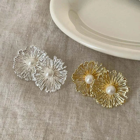 Exaggerated Metal Flowers Pearl Stud Earrings – Fashion Jewelry Gifts for Women