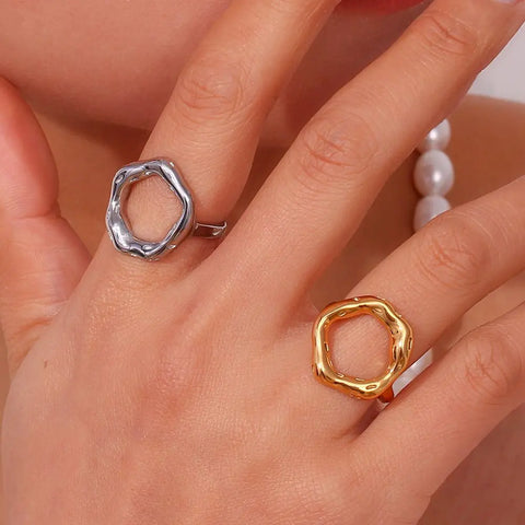 Vintage Circle Motif Stainless Steel Ring for Women - Unique Melted Texture Jewelry