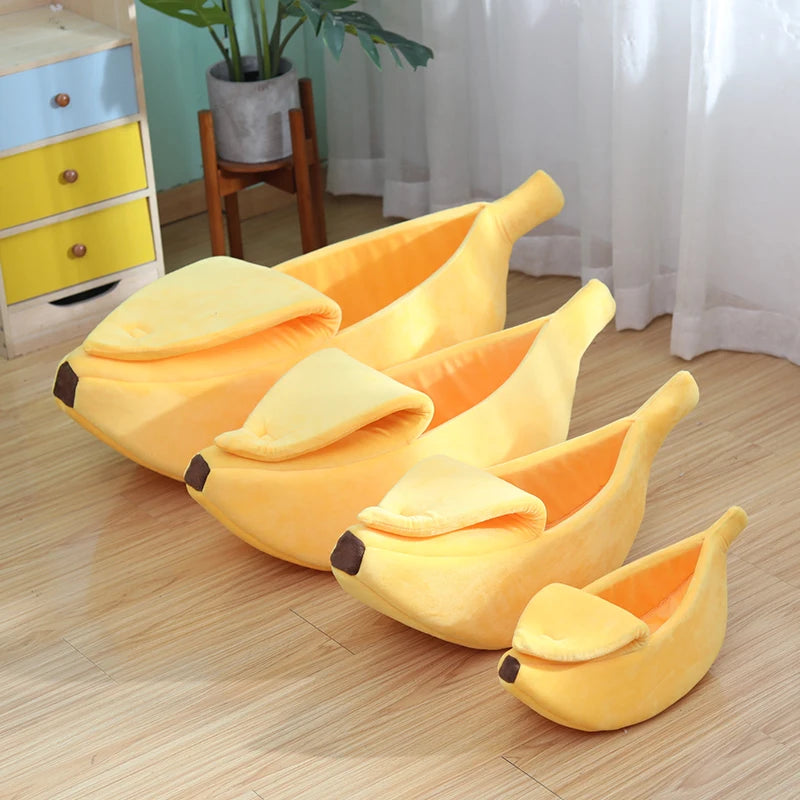 Banana Shaped Pet Bedding - Cozy Cat Nest Mat & Warm Sleeping Bag for Kittens and Small Dogs
