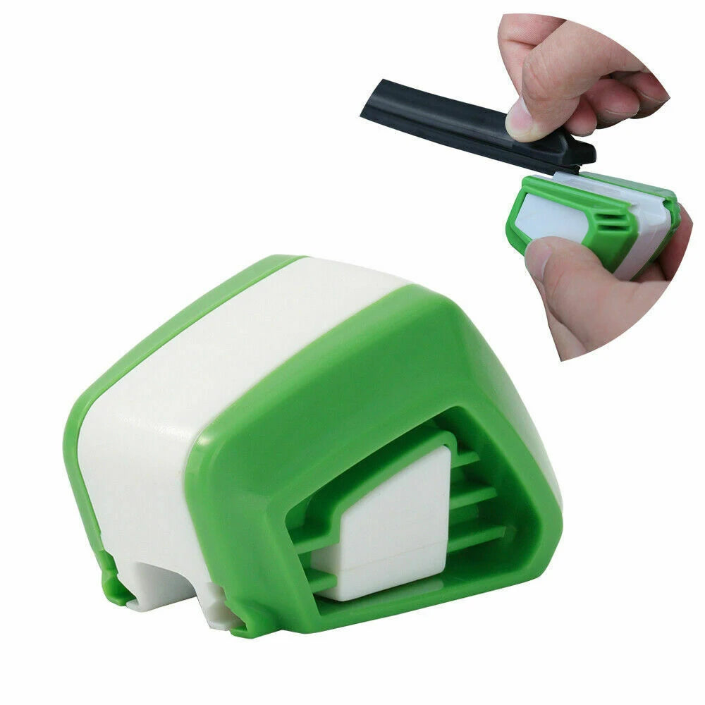 Universal Car Wiper Repair Tool - Windscreen Wiper Blade Restore and Trimmer