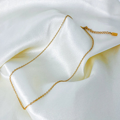 eManco Classic Fine Chain Gold-Plated Men's Necklace - Adjustable Stainless Steel with Upgraded Lobster Clasp
