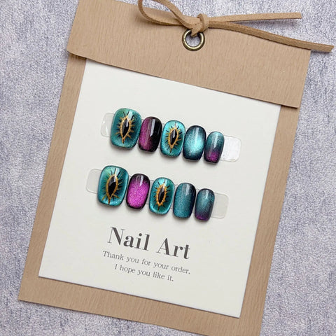 Cat-eye Design Press on Nails - 10 Pcs Handmade