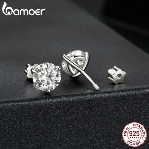 BAMOER Classic Moissanite Earrings – 925 Silver 3-Prong Round Cut Lab Diamond