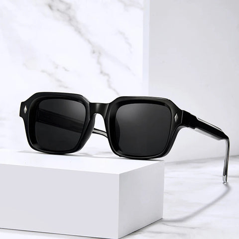 SHAUNA Retro Rechthoekige Zonnebril – Klinknagel-Detail UV400 Unisex Luxe Punk Zonnebrillen
