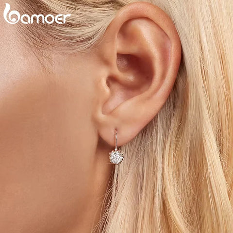 BAMOER Moissanite Flower Earrings
