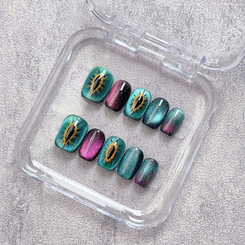 Cat-eye Design Press on Nails - 10 Pcs Handmade