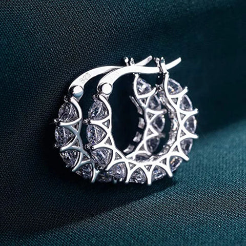 IOGOU D Moissanite Huggie Hoop Earrings