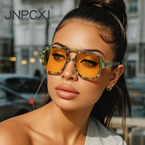 JNPCXI Dubbele Brug Vierkante Zonnebril – Vintage Punk Geel UV400 Heren Trending Shades