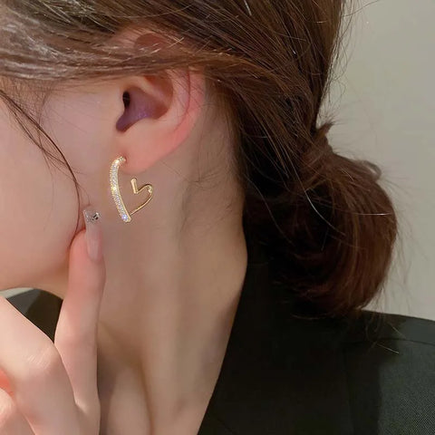 Fashion Simple Gold Color Love Heart Earrings for Women - Trendy Elegant Metal Geometric Zircons Heart-Shaped Jewelry