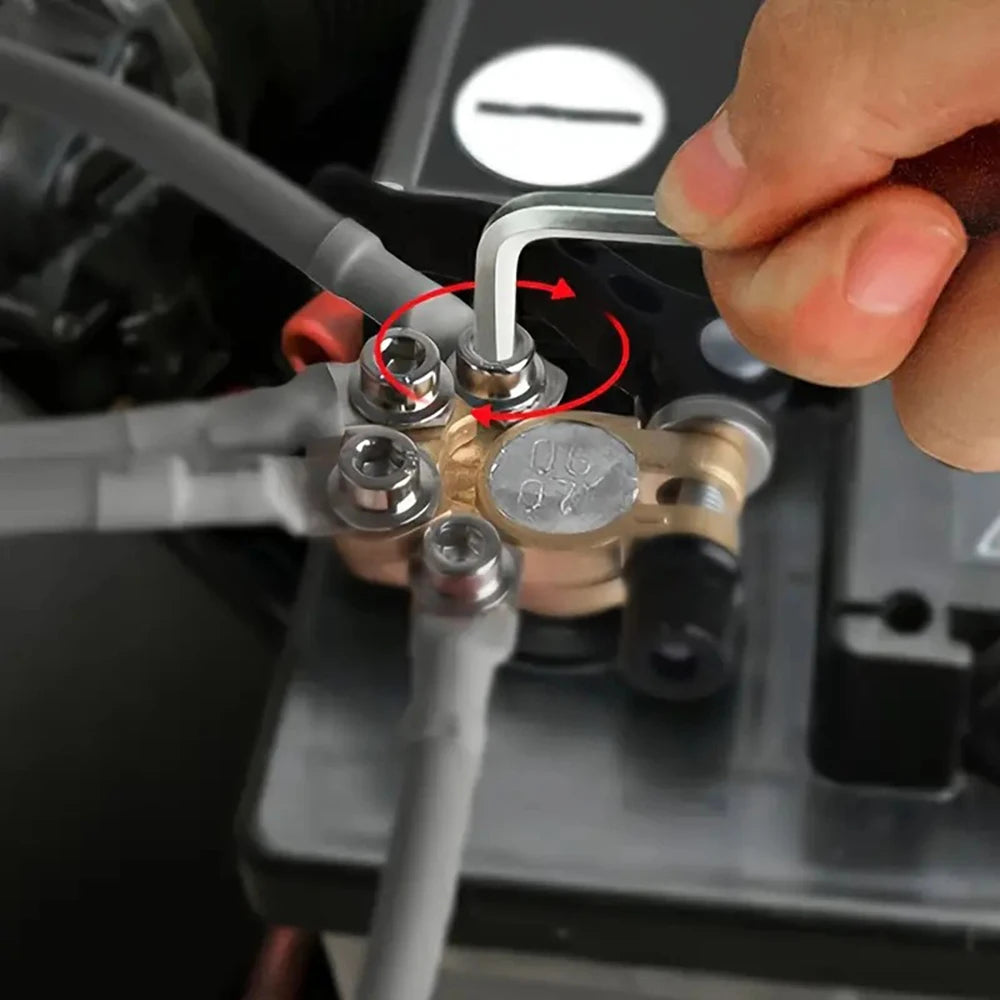 2Pcs Car Battery Terminal Connectors - Quick Release Positive and Negative Clips