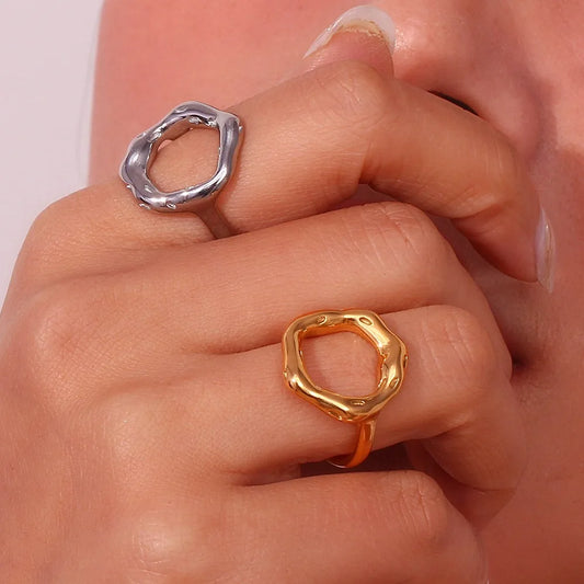 Vintage Circle Motif Stainless Steel Ring for Women - Unique Melted Texture Jewelry