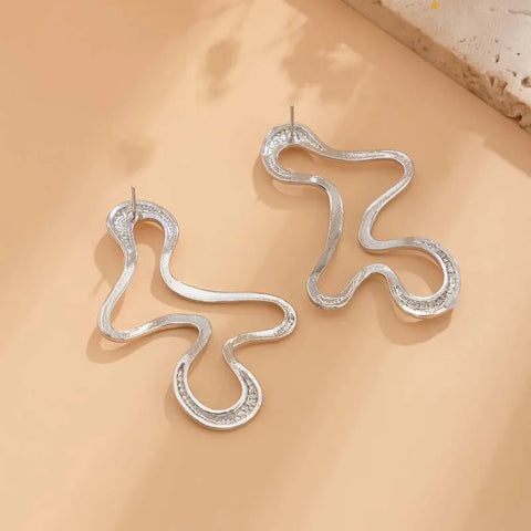 Minimalist Metal Irregular Hollow Pendant Earrings - Gold Geometric Statement Jewelry for Women