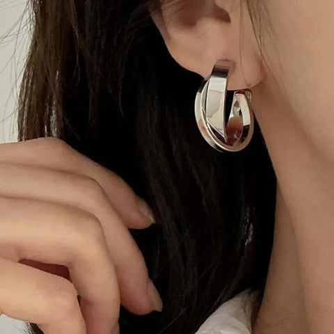 Fashion Metal Geometric Circular Hoop Earrings for Women - Punk Silver Twist C Shape Drop Earrings
