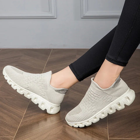 Nieuwe gevulkaniseerde instapsneakers voor dames