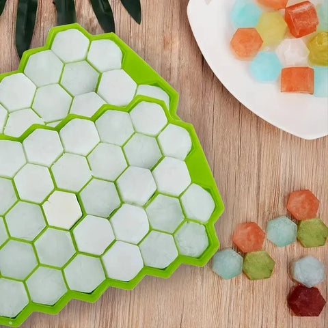 Large-Capacity Silicone Ice Trays Mold - Reusable Honeycomb Ice Cube Maker with Lids
