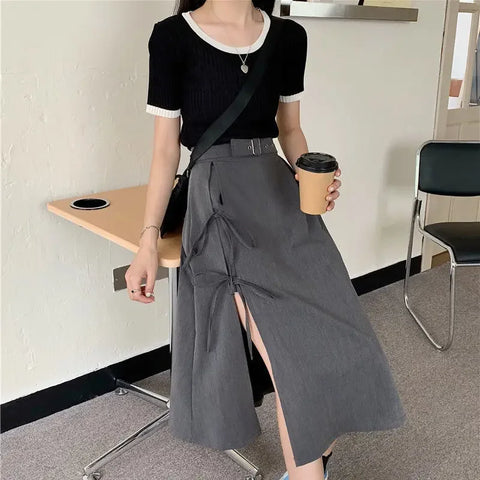 Vintage donkere gotische rok met hoge split en halve kuit voor dames - elegante mode voor feesten en clubs 