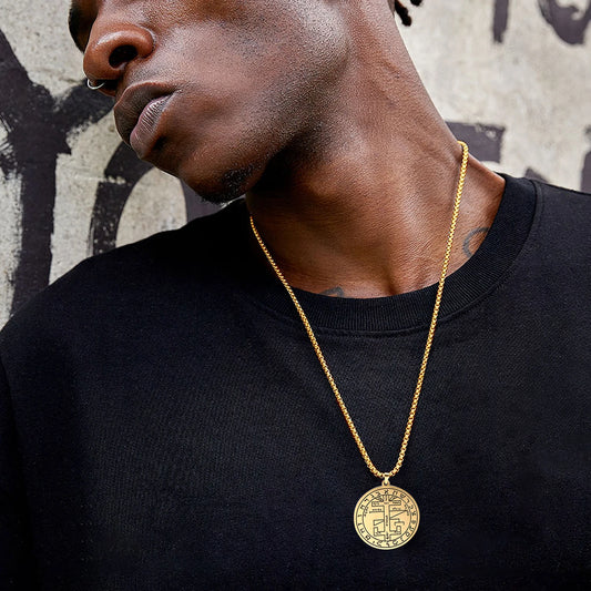 Skyrim Brave Warrior Talisman Pendant Necklace - Solomon Amulet in Stainless Steel with Golden Chain