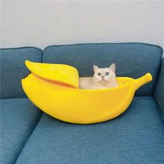 Banana Shaped Pet Bedding - Cozy Cat Nest Mat & Warm Sleeping Bag for Kittens and Small Dogs