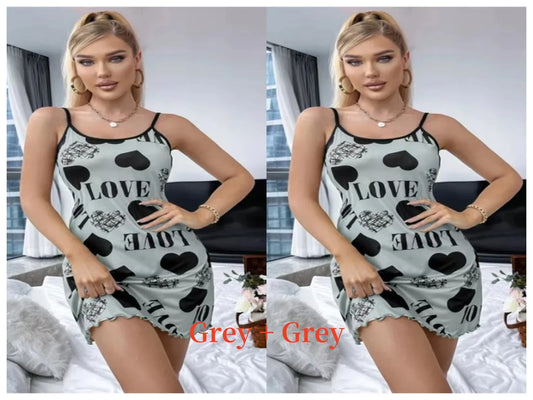 Sexy halternachthemd voor dames in de zomer met schattige print