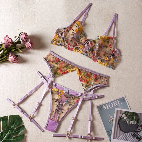 Lingerie Sensual Lace Underwear Transparent Embroidery 3-Piece Garters Fancy Beautiful Short Skin Care Kits Intimate