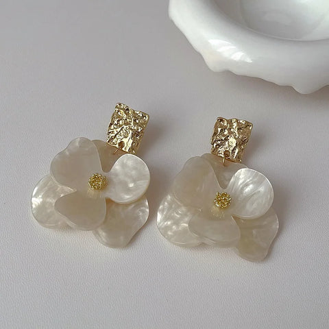 2025 Trendy Metal C-shaped Acrylic Flower Pendant Earrings for Women - Vintage Coffee Petal Jewelry