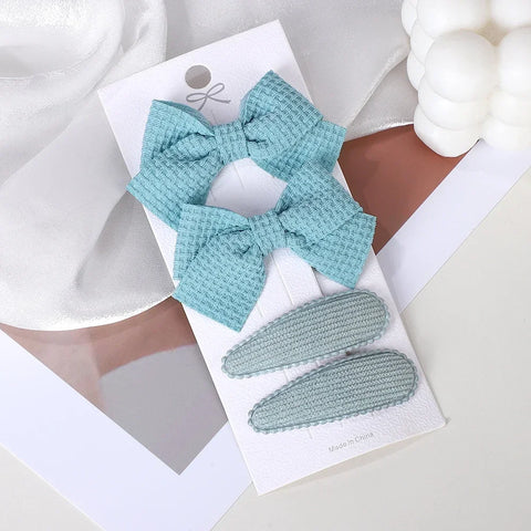 Set van 4 schattige BB-clips en strikken voor babymeisjes - handgemaakte haaraccessoires 