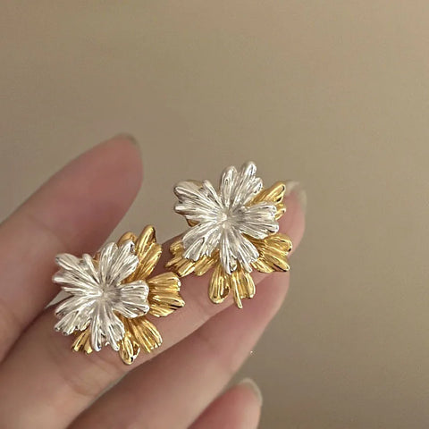 Exaggerated Metal Flowers Pearl Stud Earrings – Fashion Jewelry Gifts for Women
