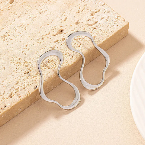 Minimalist Metal Irregular Hollow Pendant Earrings - Gold Geometric Statement Jewelry for Women