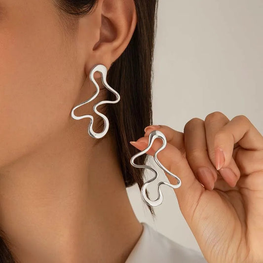 Minimalist Metal Irregular Hollow Pendant Earrings - Gold Geometric Statement Jewelry for Women