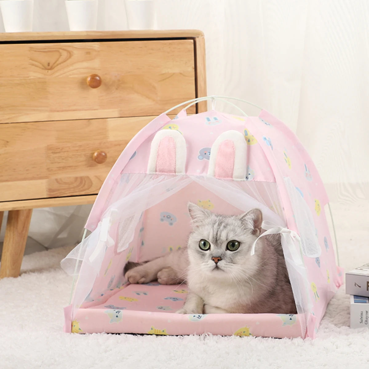 Cozy Clamshell Cat Tent Bed - Perfect for Your Feline Friend