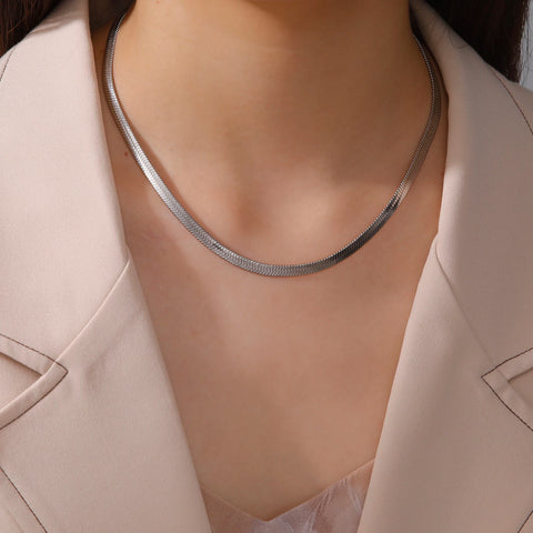 Skyrim Stainless Steel Snake Chain Necklace - Gold Herringbone Choker for Men & Women - Trendy Jewelry Gift 2025