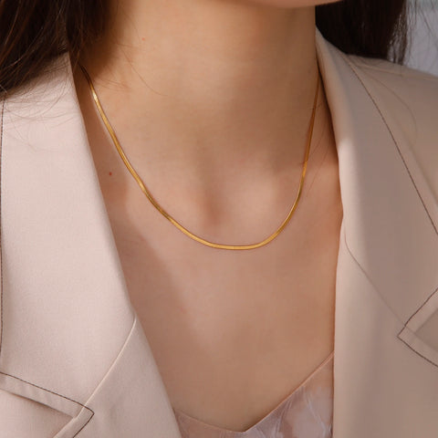 Skyrim Stainless Steel Snake Chain Necklace - Gold Herringbone Choker for Men & Women - Trendy Jewelry Gift 2025