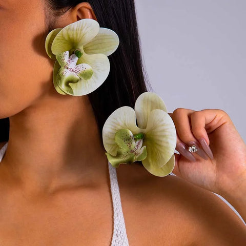 Fashion Butterfly Orchid Stud Earrings for Women - Exaggerated Large Flower Earrings for Weddings and Gifts 2024