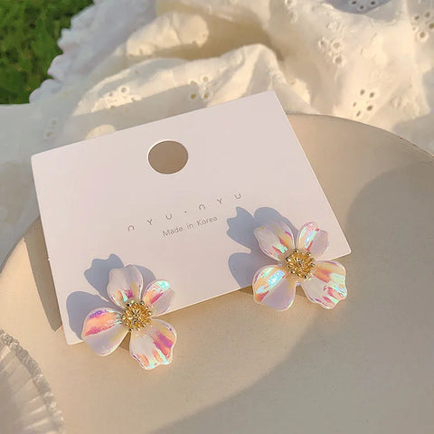 2025 Trendy Metal C-shaped Acrylic Flower Pendant Earrings for Women - Vintage Coffee Petal Jewelry