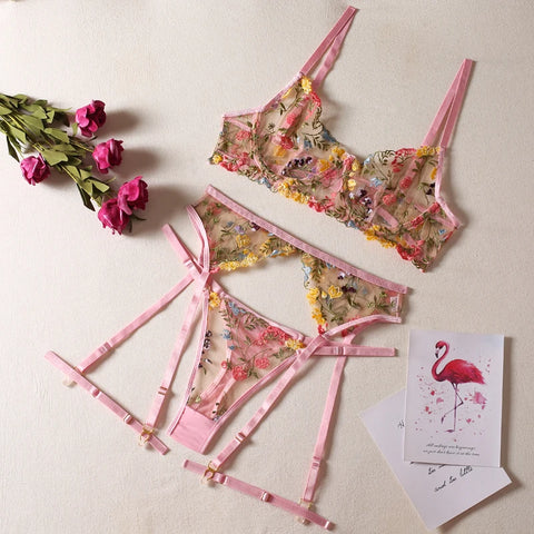 Lingerie Sensual Lace Underwear Transparent Embroidery 3-Piece Garters Fancy Beautiful Short Skin Care Kits Intimate