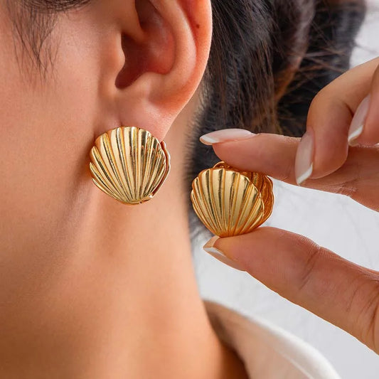 2024 New Vintage Metal Shell Stud Earrings for Women - Creative Gold Color Geometric Scalloped Jewelry