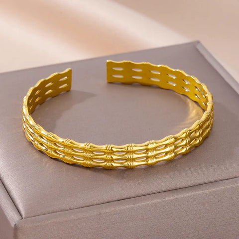 Vintage Snake Bangle Bracelet for Women - Stainless Steel Animal Aesthetic Jewelry